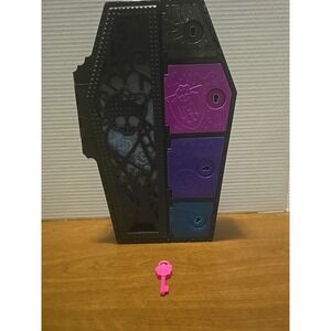 Monster High Skulltimate Secrets Neon Frights Twyla Coffin Locker *NO DOLL* 1key